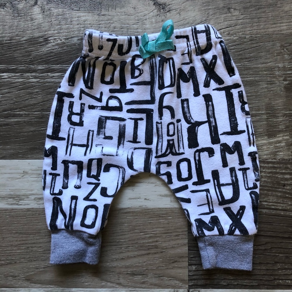 EUC Rene Rofe Baby 2 Piece Infant Boys Set - Picture 2 of 12